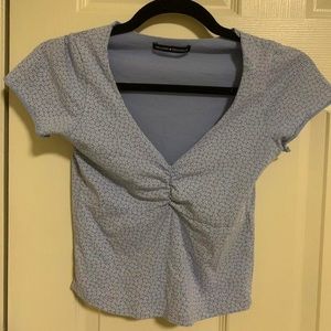 Brandy Melville baby blue daisy floral crop top with cinched chest details